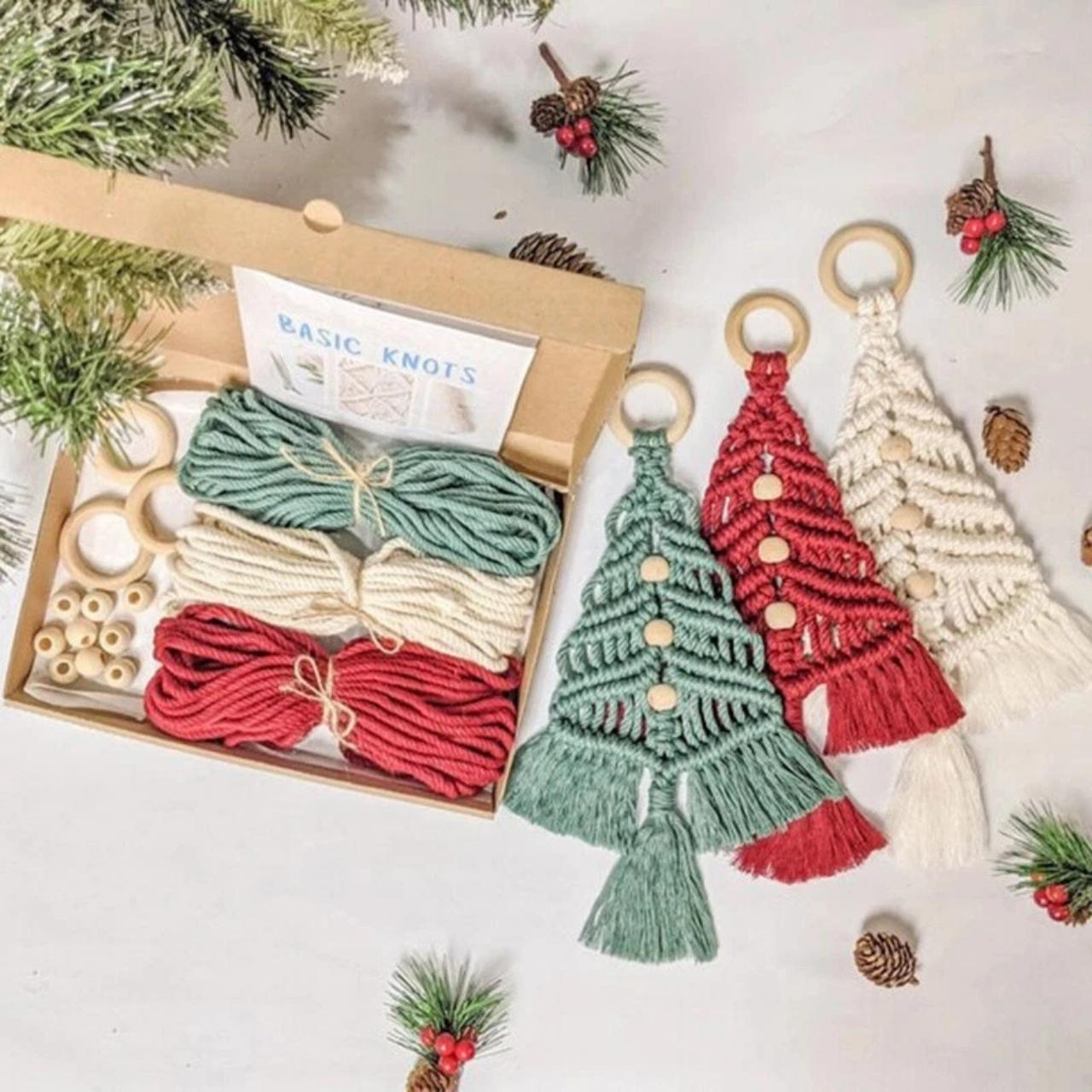CraftKit, vánoční sada na výrobu makramé ozdob - Image 9